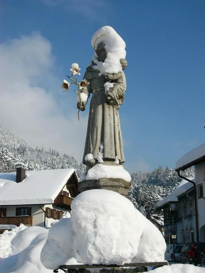 Hotel Schatten Garmisch-Partenkirchen 3*,