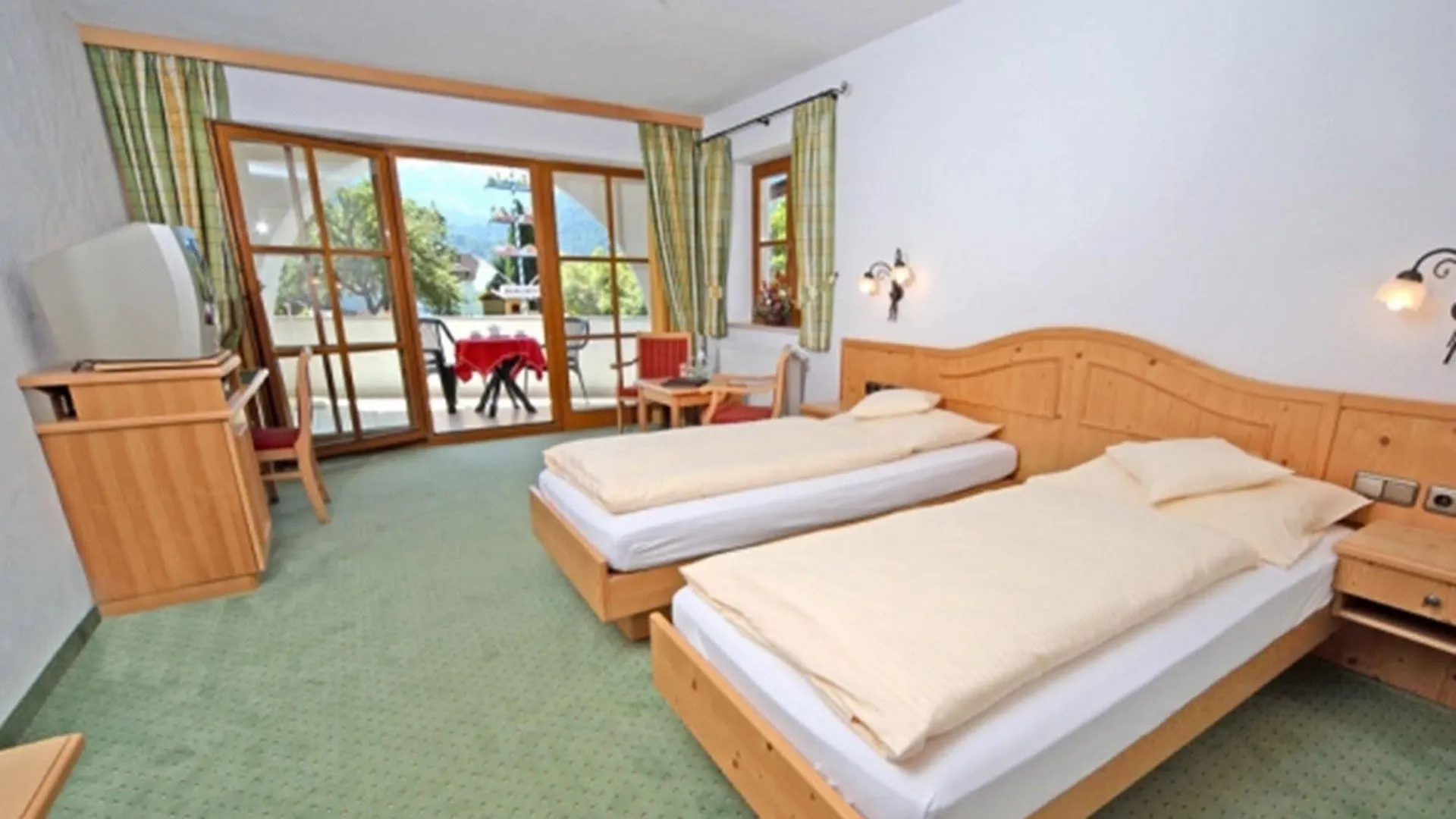 Hotel Schatten Garmisch-Partenkirchen 3*,